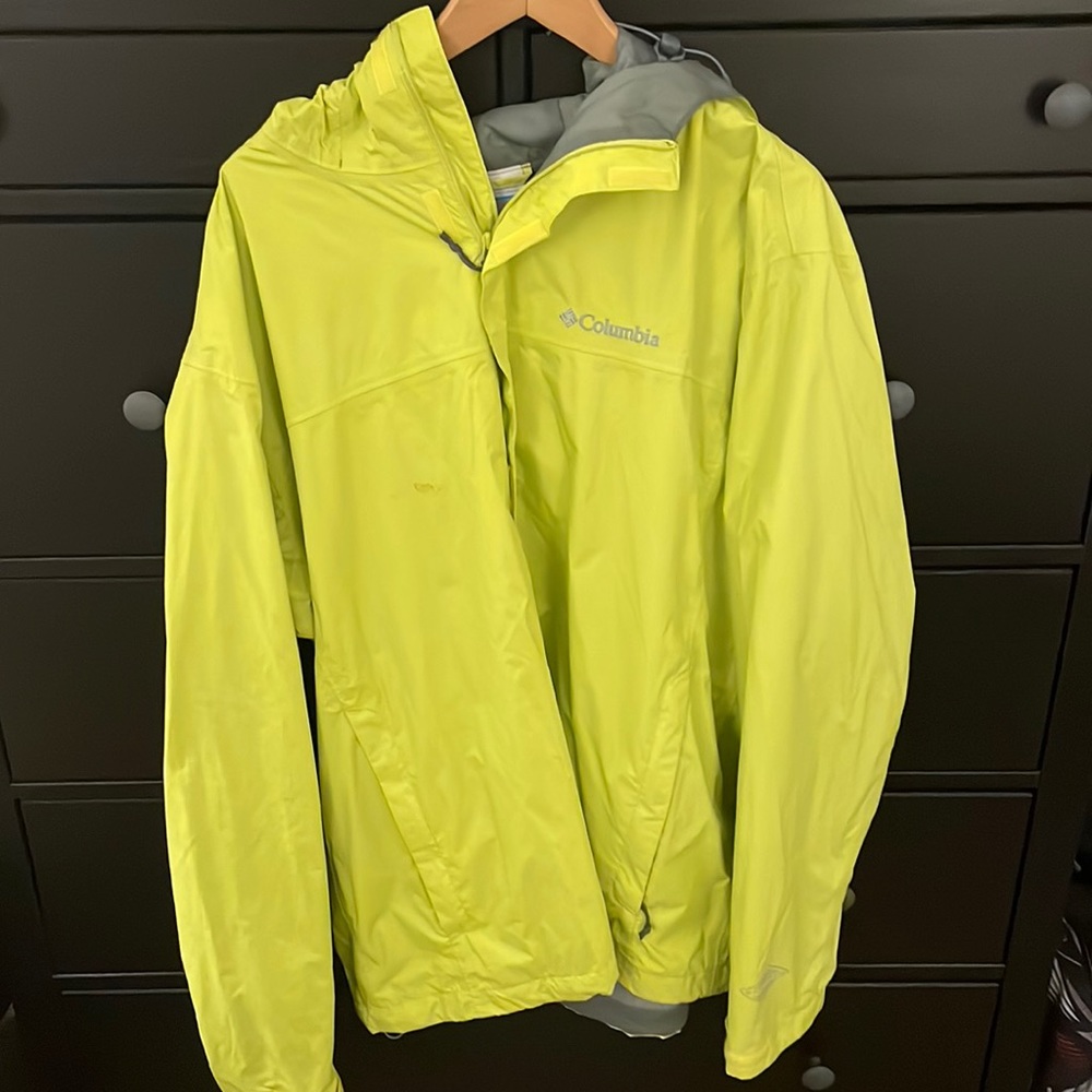 Columbia rain coat!  XL chartreuse